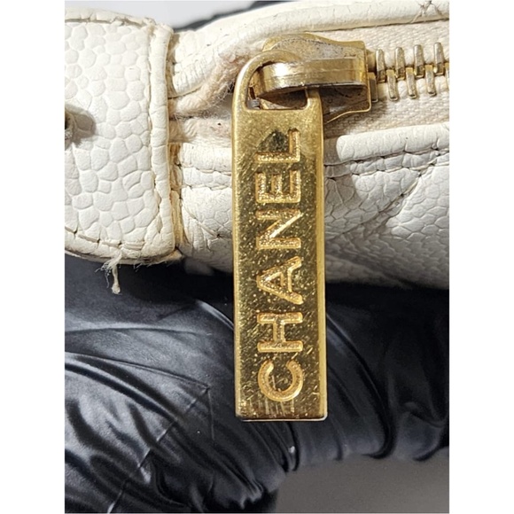 Authentic Chanel Caviar Timeless Baguette Shoulder Bag Off-White - Picture 6 of 16